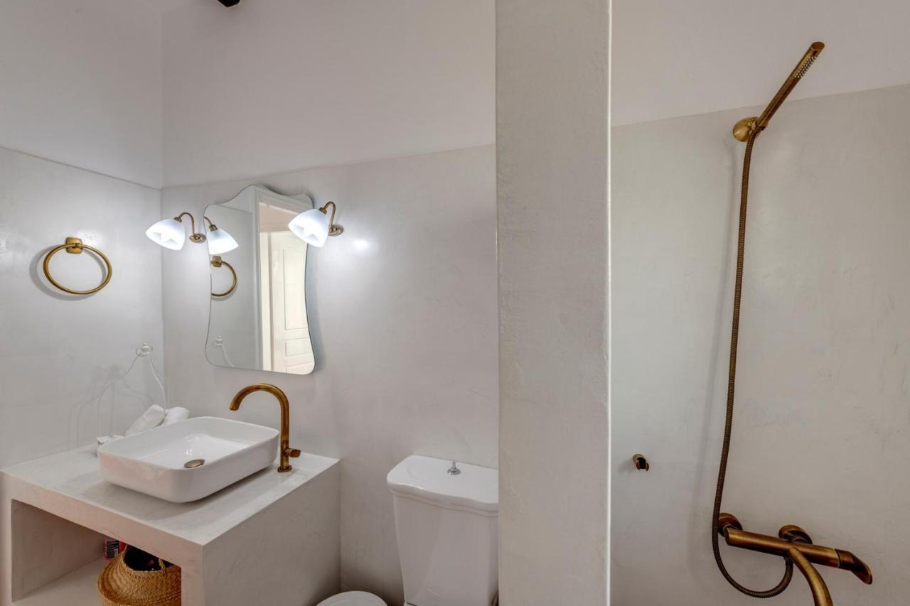 Cycladic Aura - Traditional Holiday Cottage 피니카스 외부 사진